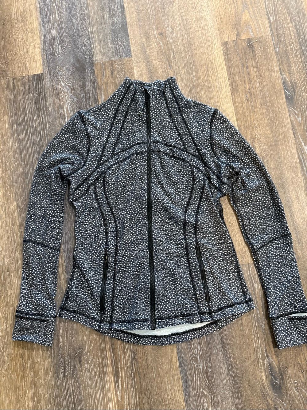 Lululemon Define Black & White Polka Zip Pull Jacket